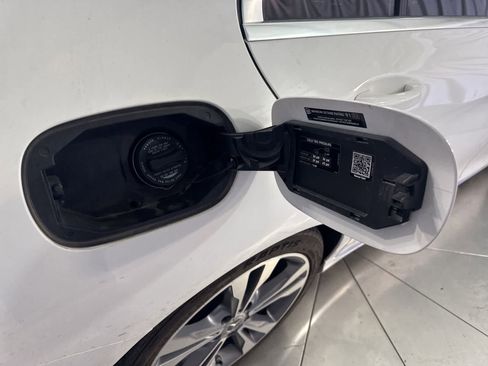 Used 2017 Mercedes-Benz C 300 Sedan image 14