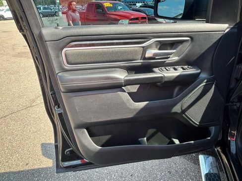 Used 2020 RAM 1500 Big Horn AWD/4WD image 14