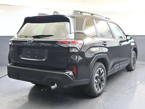 Used 2026 Subaru Forester Premium AWD/4WD image 5