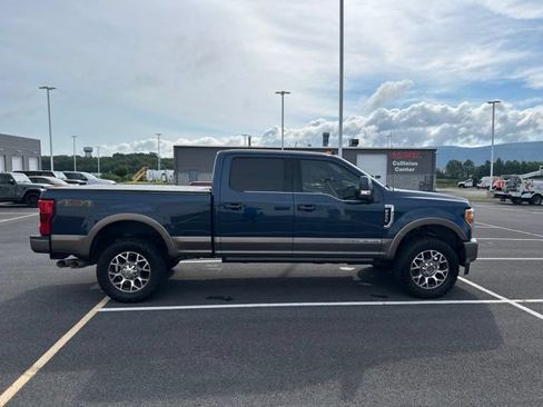 Used 2019 Ford F250 King Ranch w/ King Ranch Ultimate Package AWD/4WD image 6