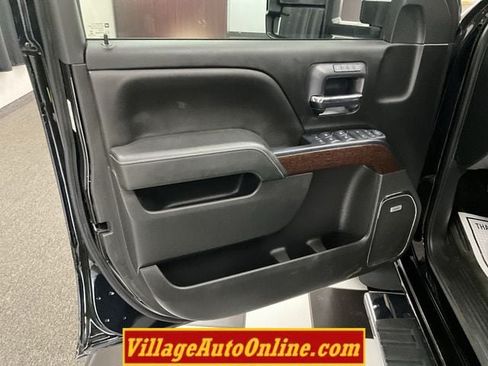 Used 2018 GMC Sierra 1500 SLT AWD/4WD image 22