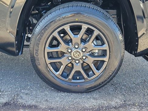 Used 2023 Toyota Tundra Platinum w/ Advanced Package image 8