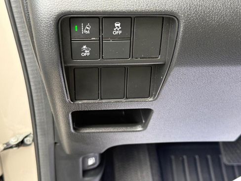 Used 2019 Honda CR-V EX image 29