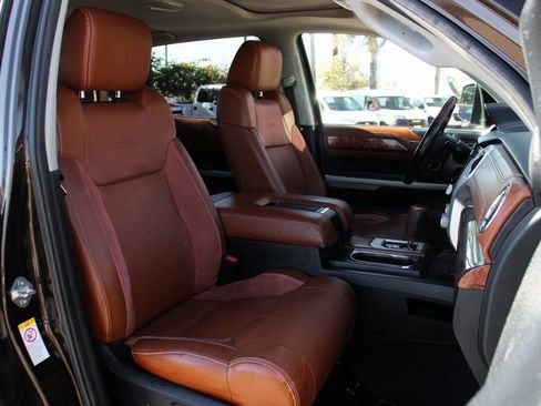 Used 2018 Toyota Tundra 1794 Edition image 40