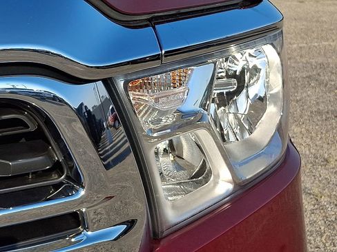 Used 2022 RAM 1500 Big Horn AWD/4WD image 9