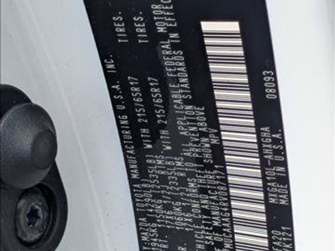 Used 2024 Toyota Corolla Cross LE FWD image 23