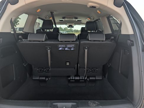 Used 2026 Honda Odyssey Elite image 19