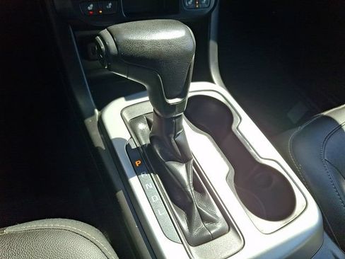 Used 2019 Chevrolet Colorado ZR2 AWD/4WD image 14