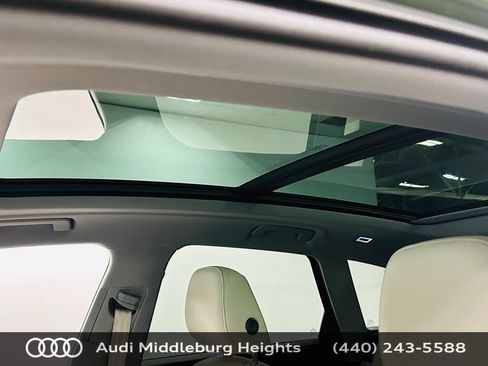 Certified 2025 Audi Q5 Premium w/ Convenience Package AWD/4WD image 22