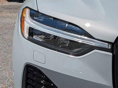 New 2025 Volvo XC60 B5 Plus w/ Climate Package image 10