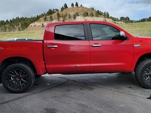 Used 2013 Toyota Tundra Limited w/ Memory Pkg AWD/4WD image 4