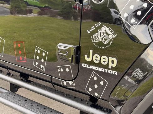 Used 2021 Jeep Gladiator Overland w/ Popular Equipment Package AWD/4WD image 15