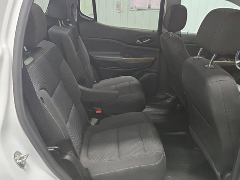 Used 2021 GMC Acadia SLE w/ Driver Convenience Package image 25