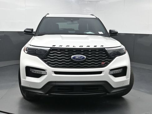 Used 2023 Ford Explorer ST w/ Equipment Group 401A AWD/4WD image 41