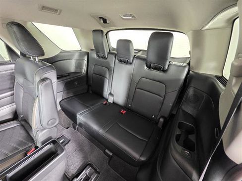 Used 2024 Nissan Pathfinder Platinum w/ Lighting Package (N93) image 29