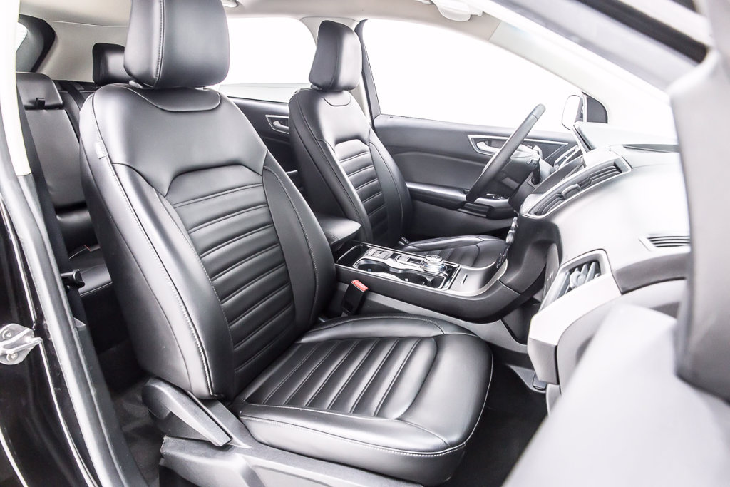 Used 2020 Ford Edge SEL FWD image 32