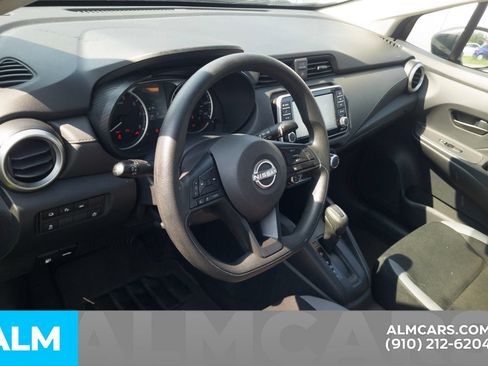 Used 2025 Nissan Versa S FWD image 5