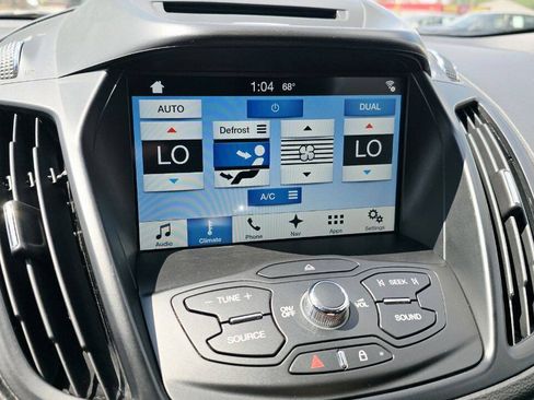 Used 2016 Ford Escape SE w/ SE Chrome Package AWD/4WD image 18
