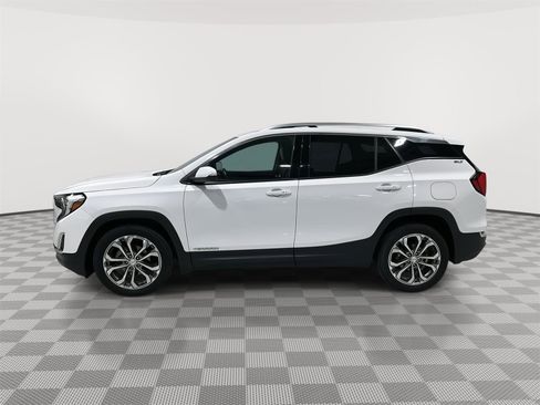 Used 2019 GMC Terrain SLT image 2