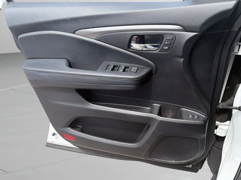 Used 2022 Honda Pilot Special Edition image 18