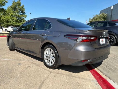 Used 2024 Toyota Camry LE FWD image 8