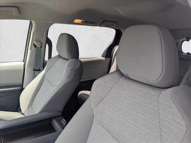 Used 2024 Toyota Sienna LE FWD image 13