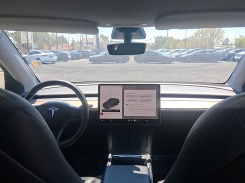 Used 2023 Tesla Model Y Long Range AWD/4WD image 17