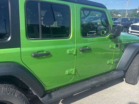 Used 2019 Jeep Wrangler Unlimited Sport S AWD/4WD image 14