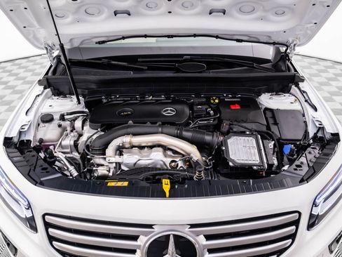 New 2025 Mercedes-Benz GLB 250 4MATIC image 31