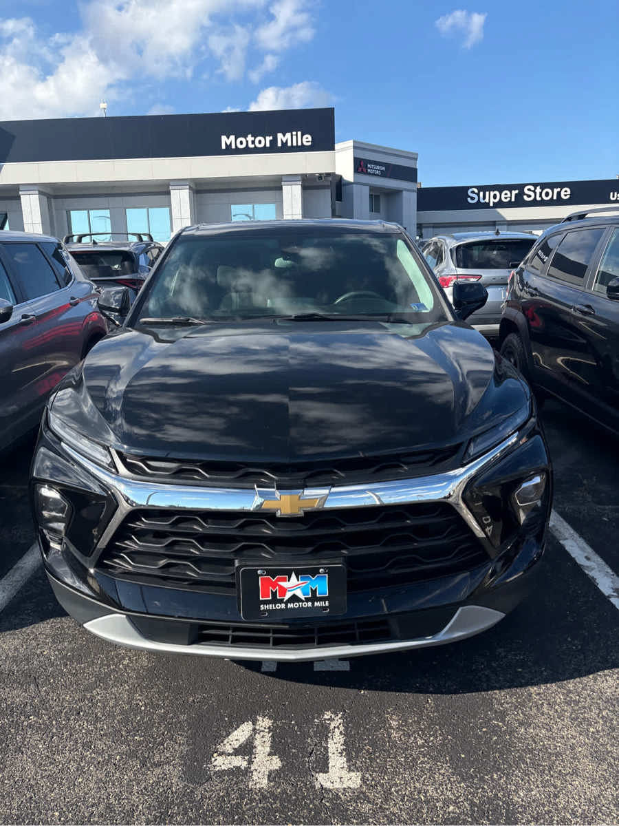 Used 2025 Chevrolet Blazer LT AWD/4WD image 21