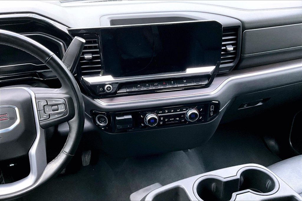 Used 2025 GMC Sierra 1500 SLT RWD image 8