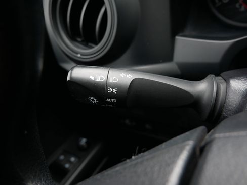 Used 2023 Toyota Tacoma SR AWD/4WD image 31