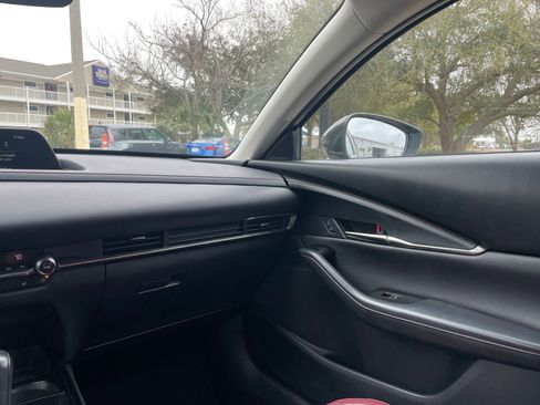 Used 2025 MAZDA CX-30 AWD 2.5 S w/ Preferred Package image 34