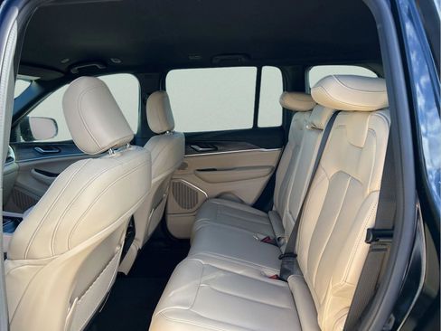 New 2026 Jeep Grand Cherokee Limited RWD image 27