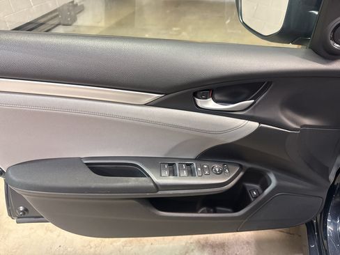 Used 2020 Honda Civic EX image 15