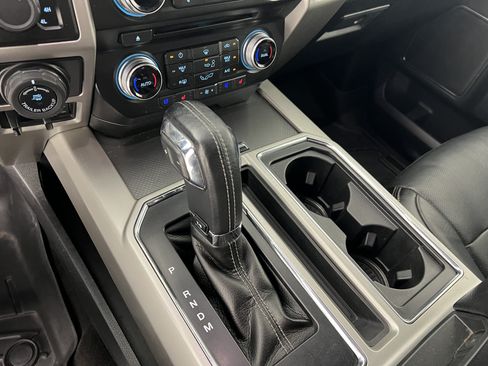 Used 2017 Ford F150 Lariat w/ Equipment Group 502A Luxury AWD/4WD image 32