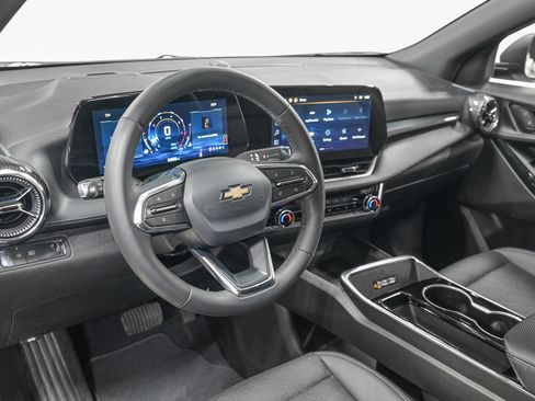 Used 2025 Chevrolet Equinox LT w/ Convenience Package II FWD image 15