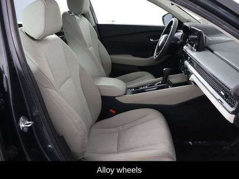 Used 2024 Honda Accord EX image 16