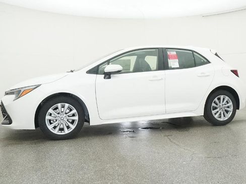 New 2025 Toyota Corolla SE image 7