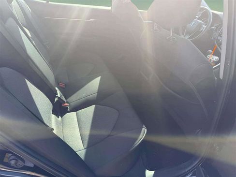 Used 2018 Toyota Camry LE w/ Convenience Package image 17