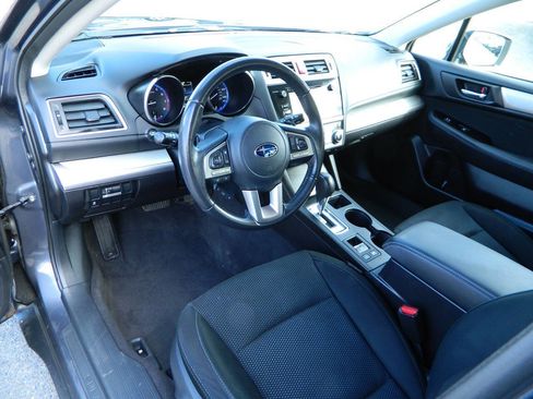 Used 2017 Subaru Outback 2.5i Premium w/ Popular Package #2 image 11