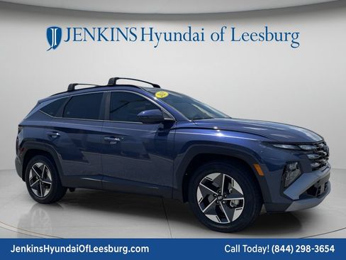Certified 2025 Hyundai Tucson SEL FWD image 1