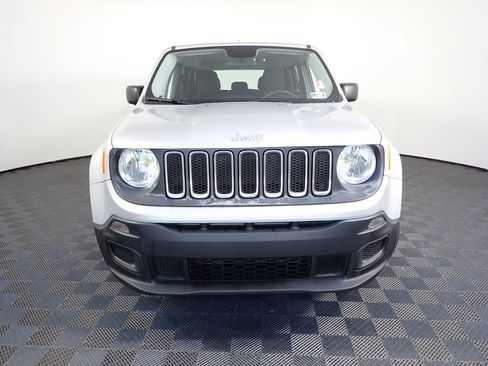 Used 2017 Jeep Renegade Sport w/ Power & Air Group AWD/4WD image 8