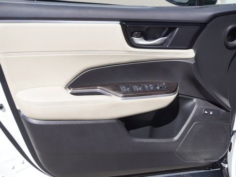 Used 2019 Honda Clarity Plug-In Hybrid image 19