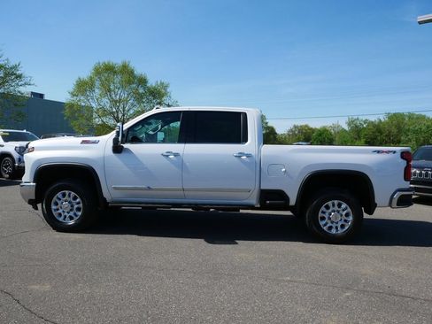 Used 2024 Chevrolet Silverado 3500 LTZ w/ LTZ Premium Package AWD/4WD image 6