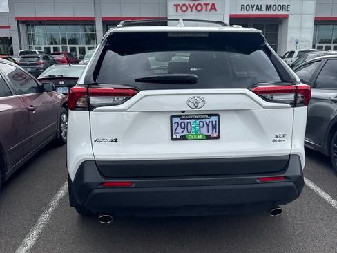 Certified 2025 Toyota RAV4 XLE w/ Convenience Package AWD/4WD image 3