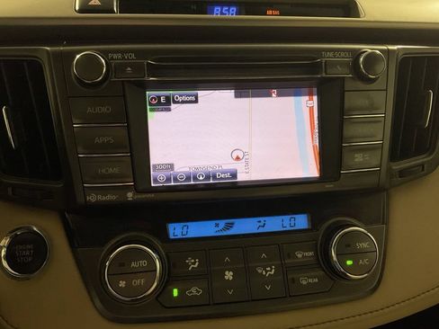 Used 2014 Toyota RAV4 Limited AWD/4WD image 4