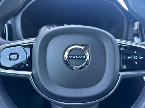 Used 2021 Volvo S60 T6 Inscription w/ Climate Package image 19