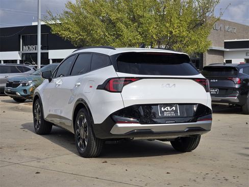 New 2026 Kia Sportage SX image 3