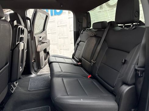 Used 2025 GMC Sierra 1500 SLT AWD/4WD image 28